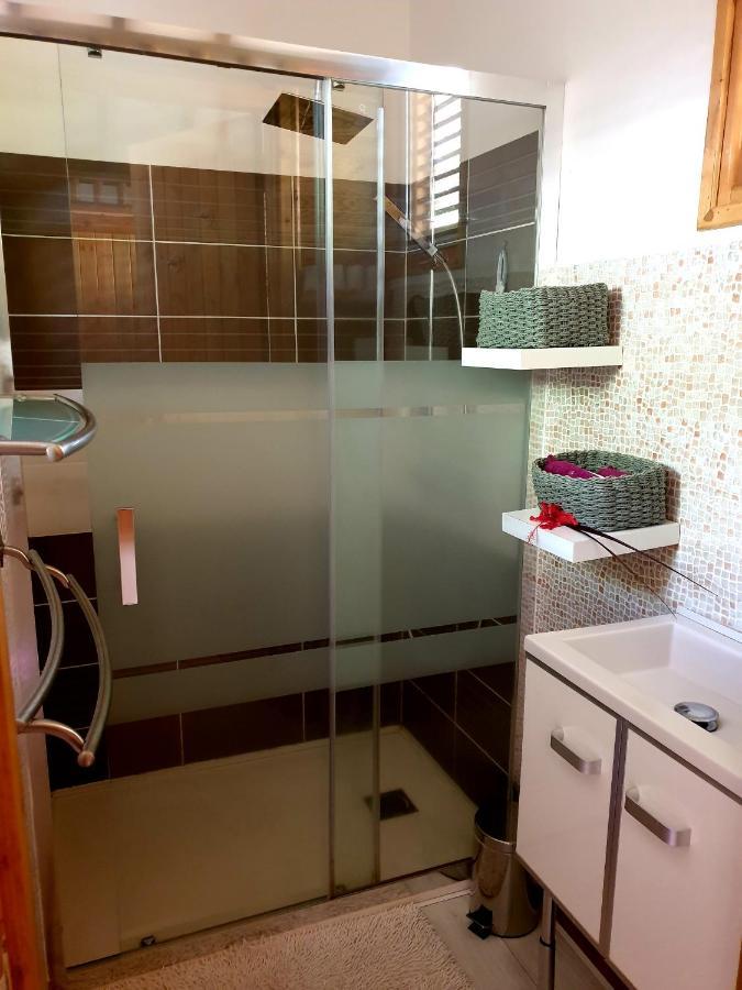 Gite 4 Etoiles, La Vieille Sucrerie St Claude Guadeloupe, Jacuzzi Spa Privatif, Vue Exceptionnelle Sur La Mer Des Caraibes 바스테르 외부 사진